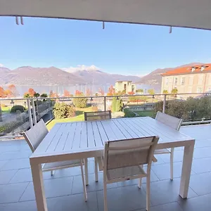 Palazzo Di Vetro Luino
